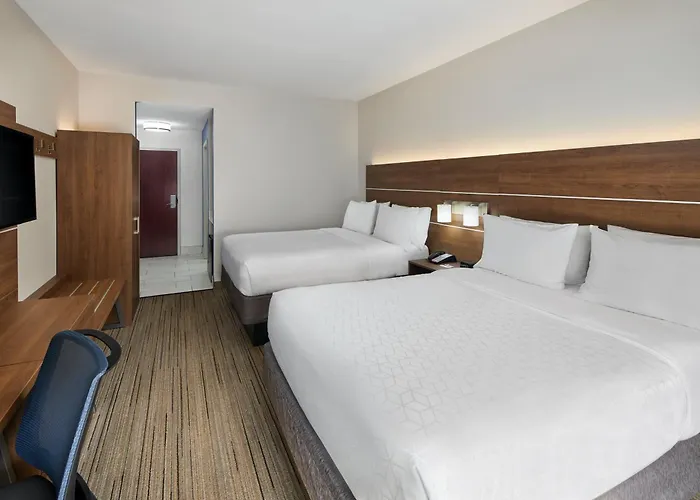 Holiday Inn Express Hotel & Suites Pensacola-West Navy Base By Ihg