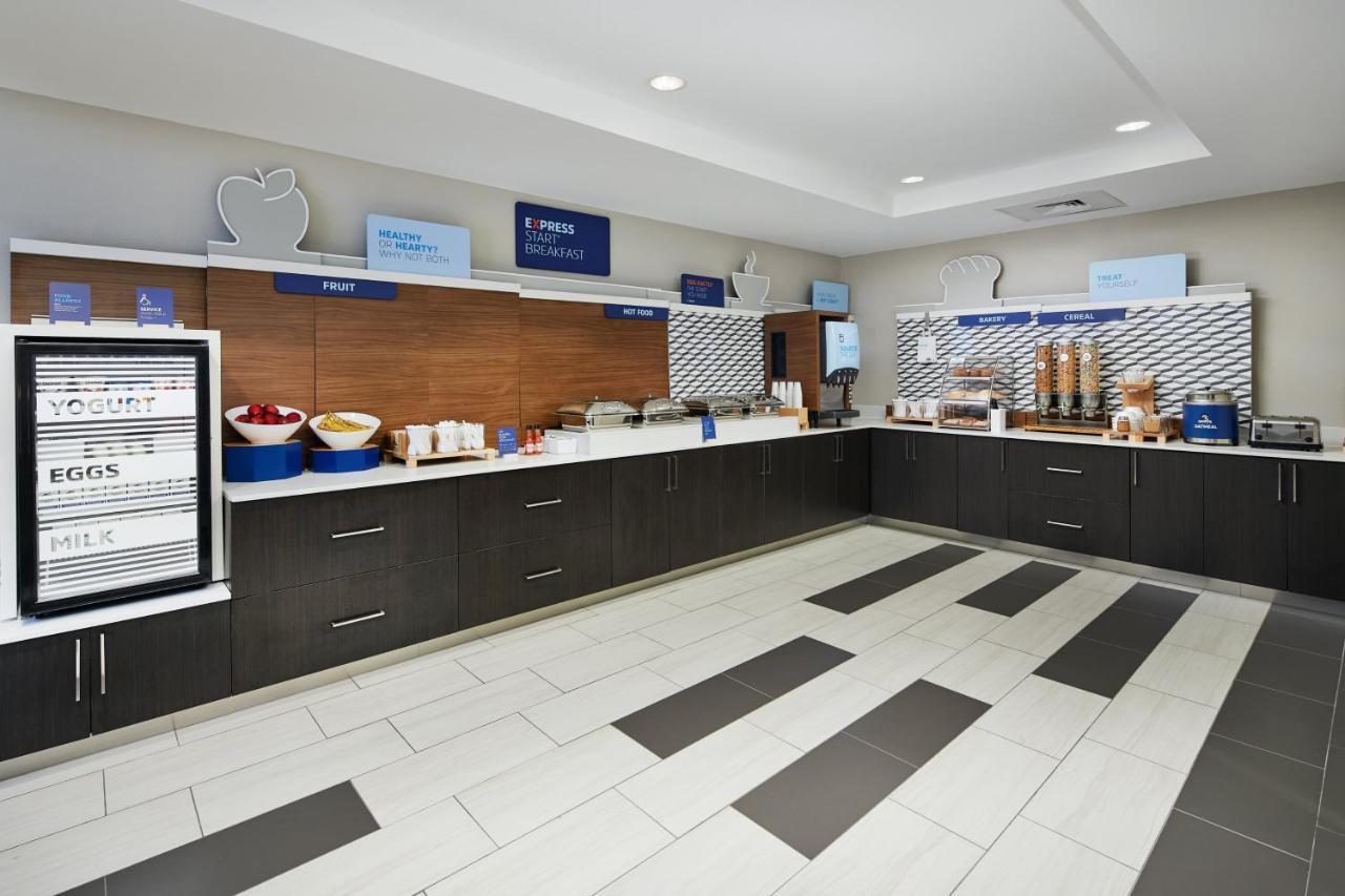 Hotel Express & Pensacola-west Navy Base By Ihg Beach Haven