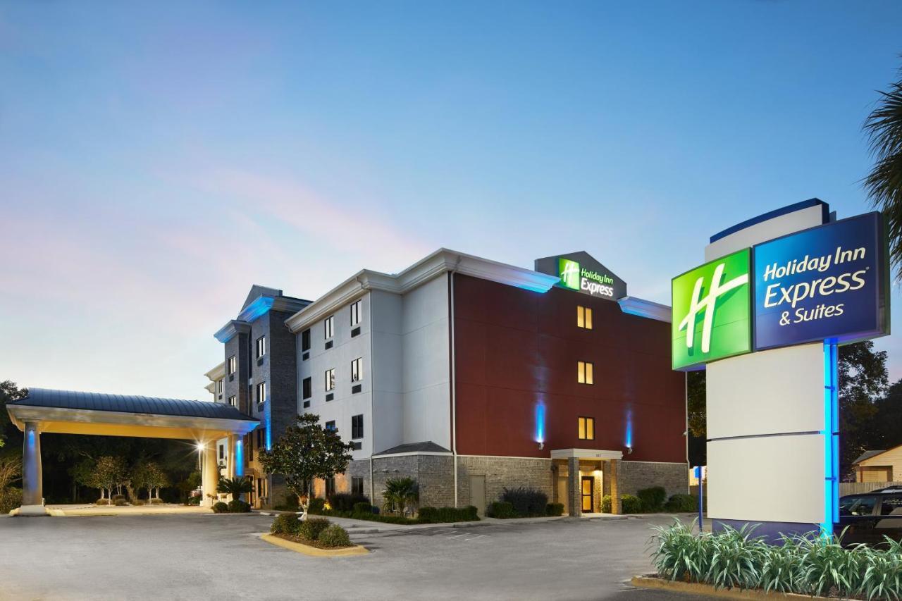 Holiday Express & Pensacola-west Navy Base By Ihg Hotel Pensacola
