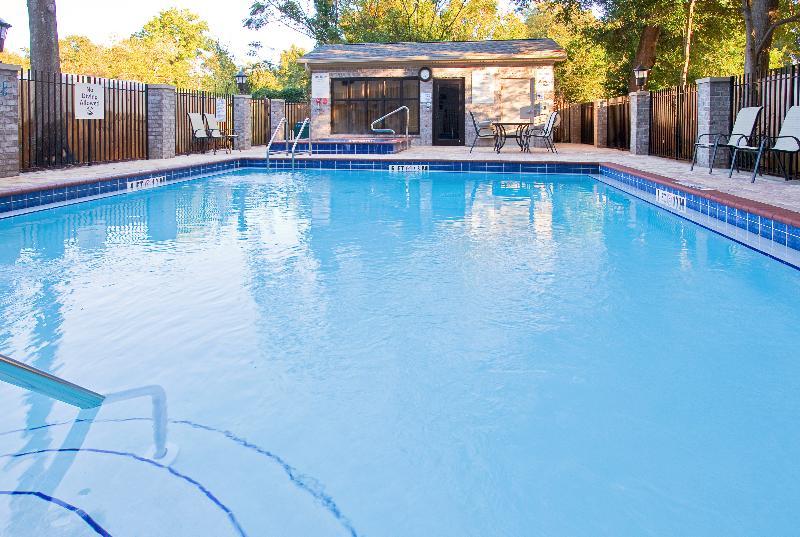 Express & Pensacola-west Navy Base By Ihg Hotel Beach Haven